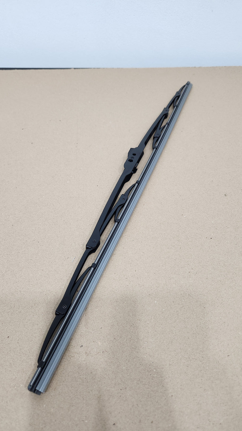 ASAHI - UNIVERSAL WIPER BLADE - 24 INCHES - T-650A - ACCESSORIES