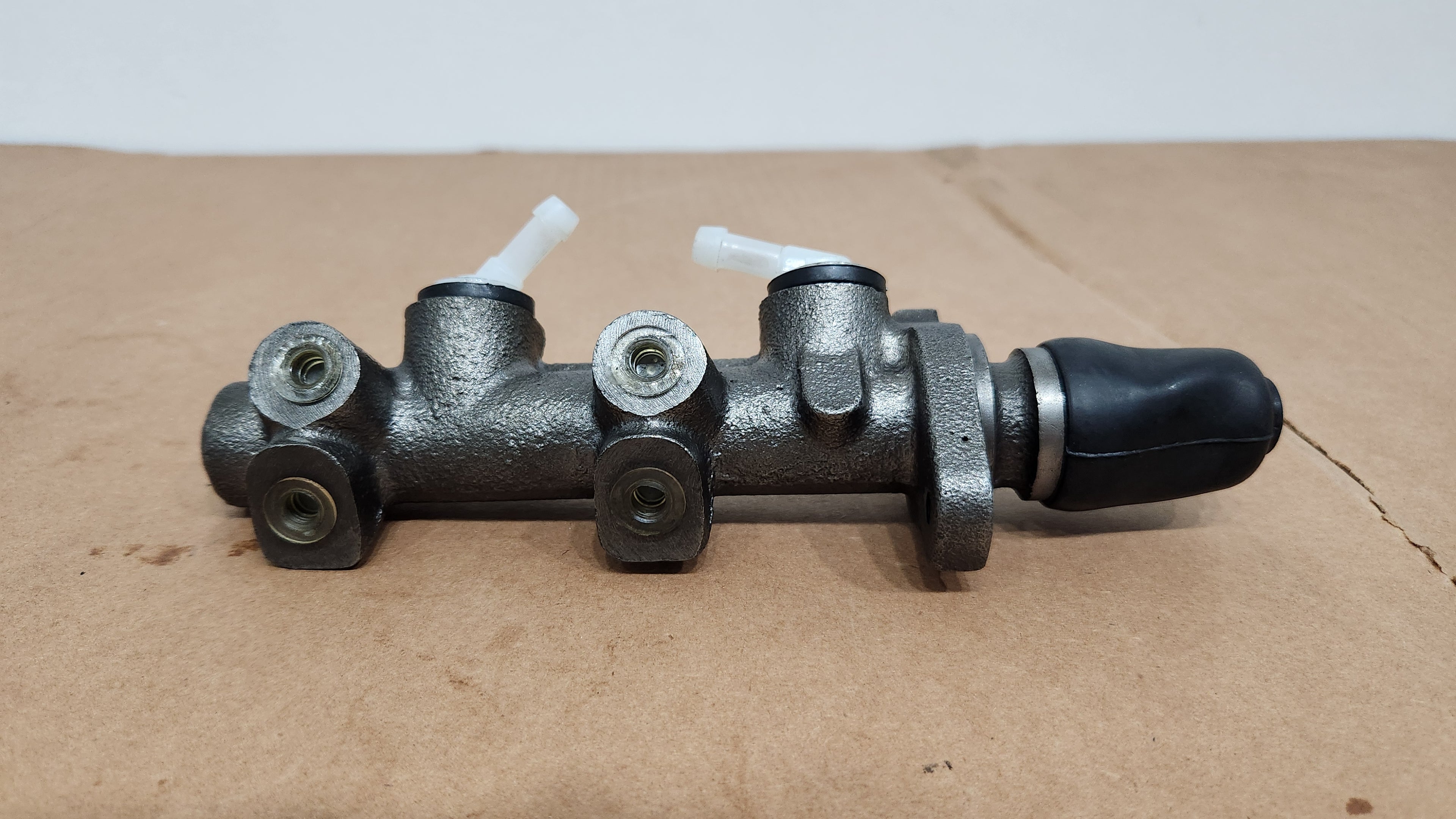 JP GROUP - BRAKE MASTER ASSY - DUAL - 3/4 - JP GERMANY - 816-1100-200 - VW 1302, 1303