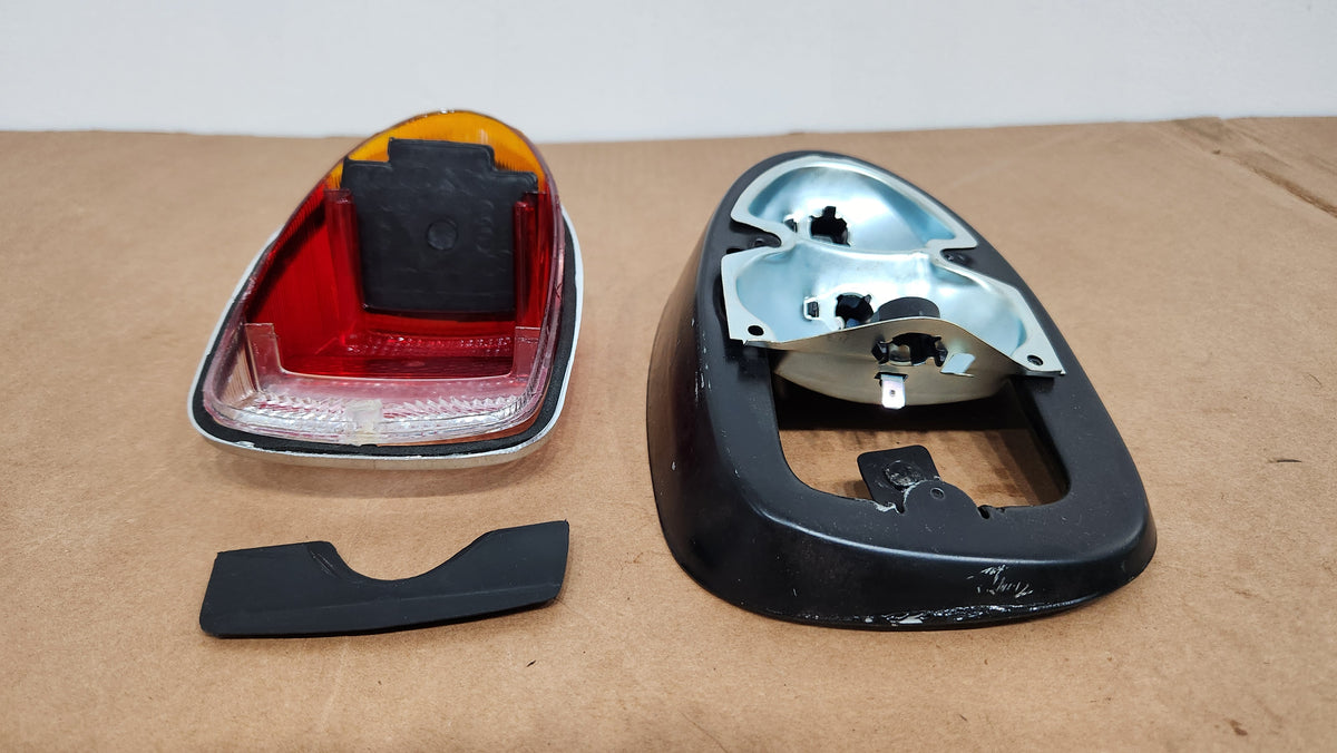 JP GROUP - TAIL LIGHT ASSY - LH (RED) - 111-945-095 P - VW 1500