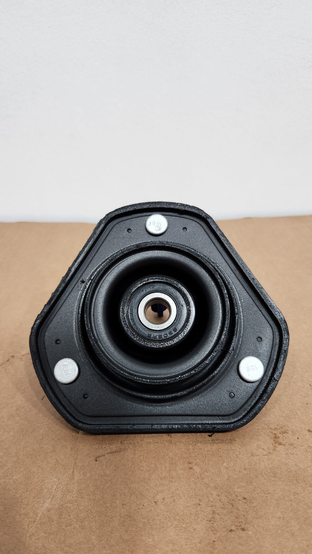 JPN - FRT SHOCK ABSORBER MOUNTING - JPN-48609-0K040 - TOYOTA FORTUNER