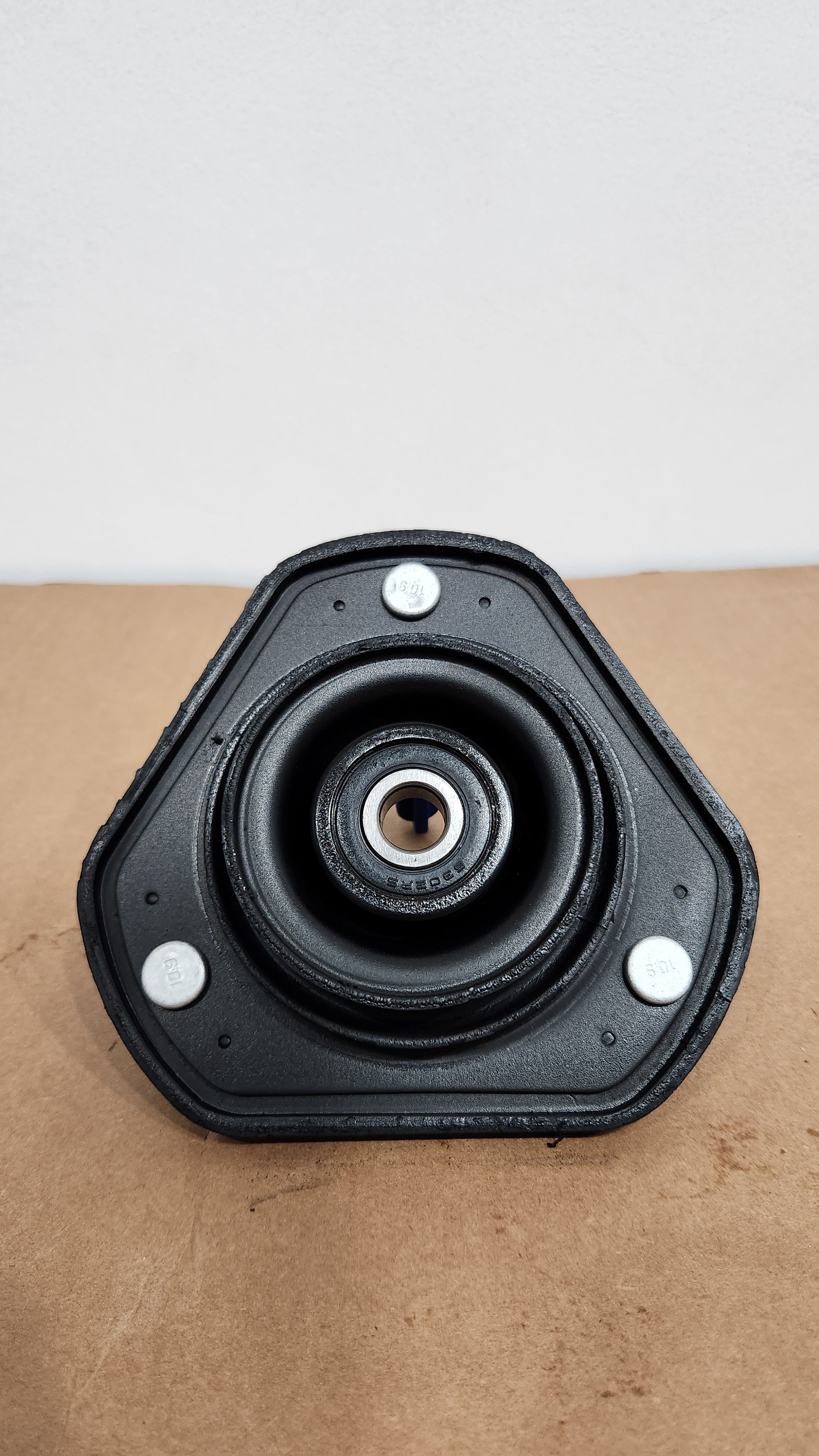 JPN - FRT SHOCK ABSORBER MOUNTING - JPN-48609-0K040 - TOYOTA FORTUNER