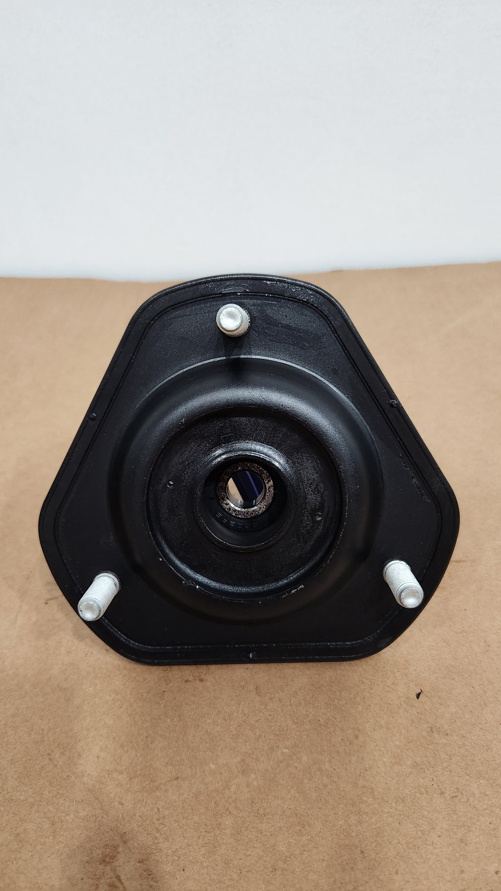 JPN - FRT SHOCK ABSORBER MOUNTING - JPN-48609-0K040 - TOYOTA FORTUNER