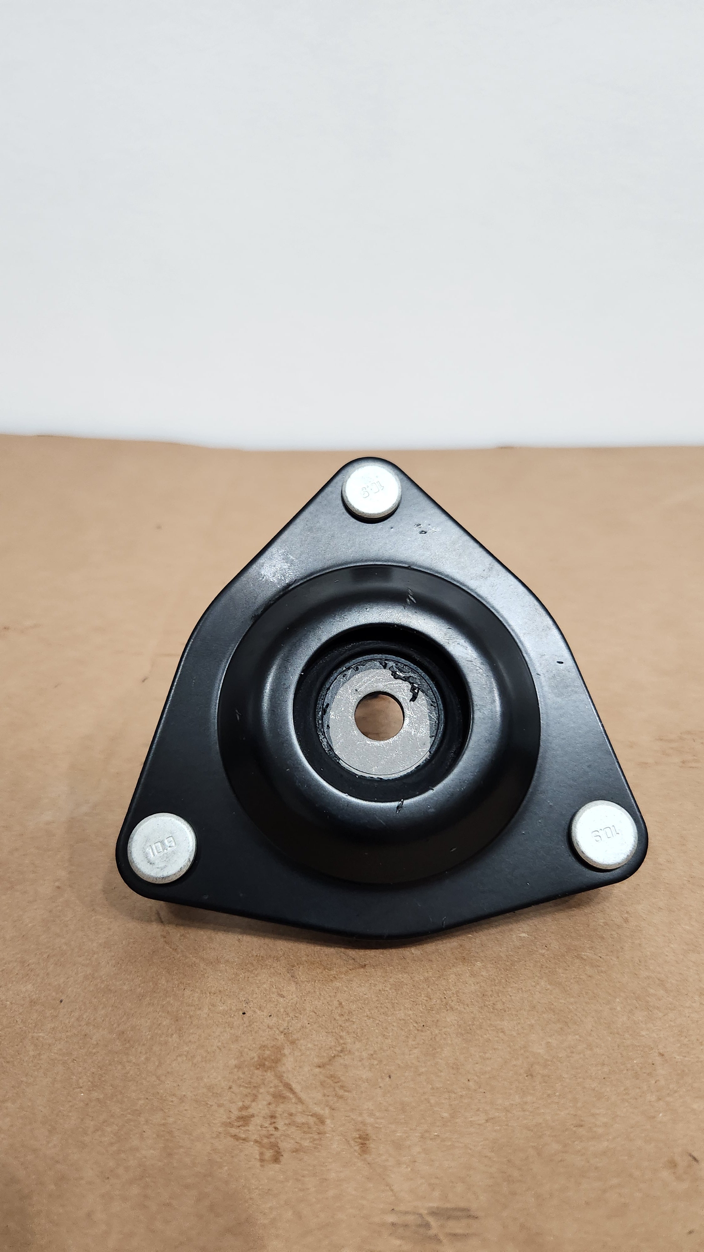 JPN - FRT SHOCK ABSORBER MOUNTING - JPN-MN-101372 - MITSUBISHI OTLANDER