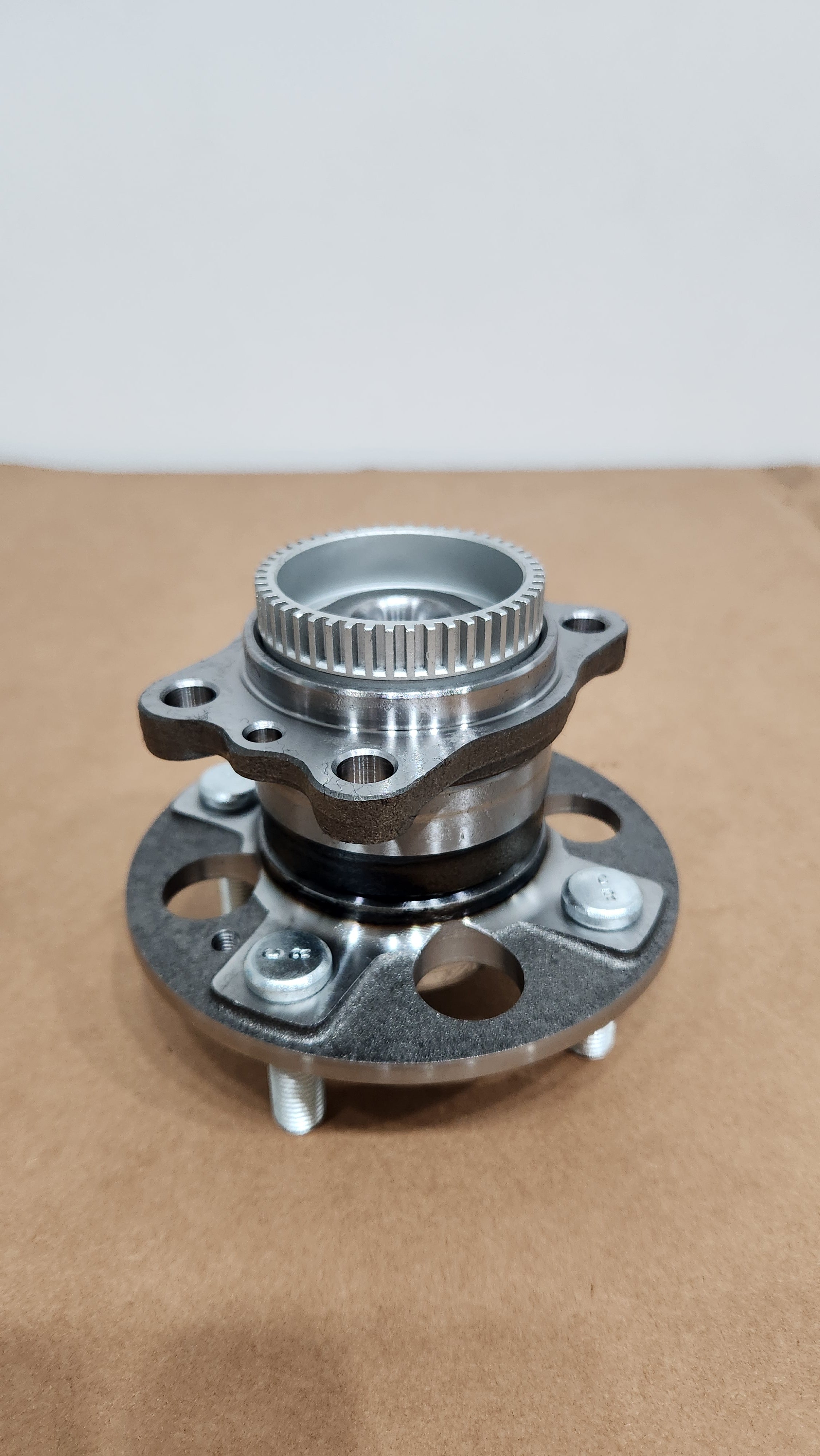 KPW - RR WHEEL HUB - KPW-52750-0U000 - HYUNDAI ACCENT 2011 UP