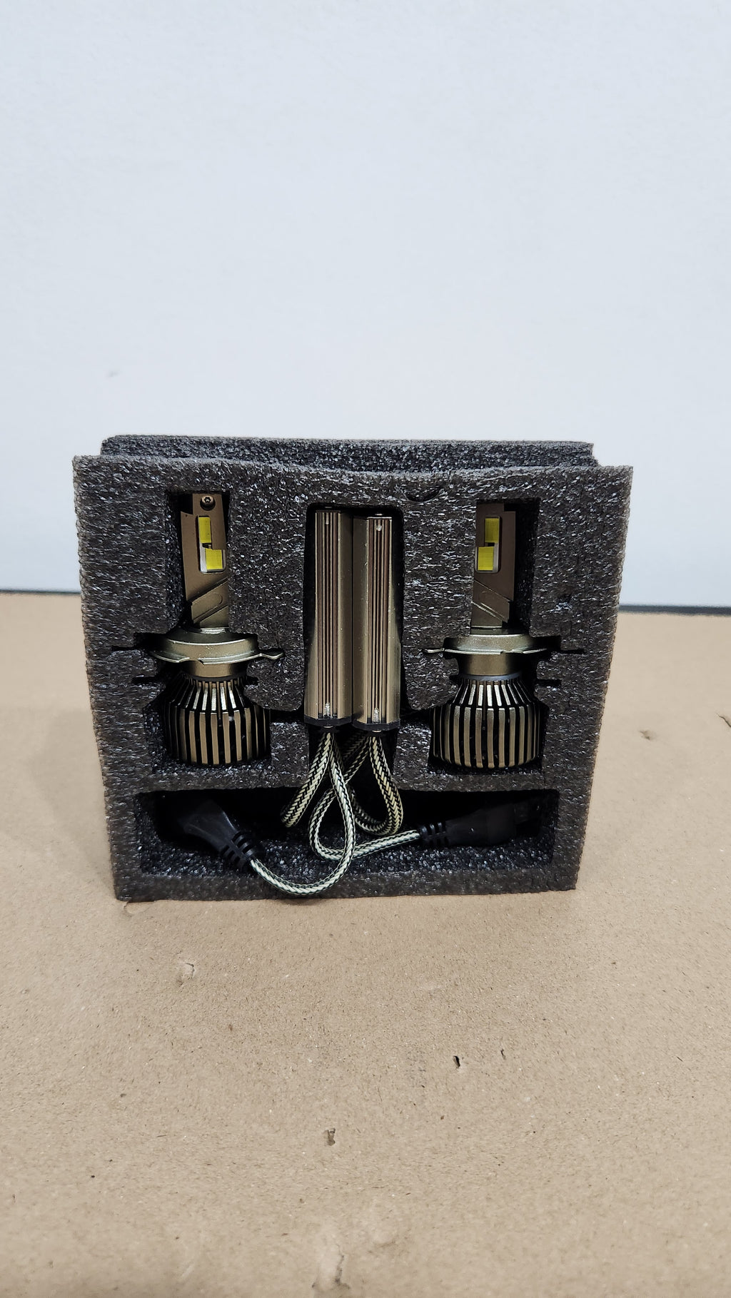 CARALL LED - LED HEADLIGHT BLUBS 75W 6500K - M26-H4 - ACCESSORIES