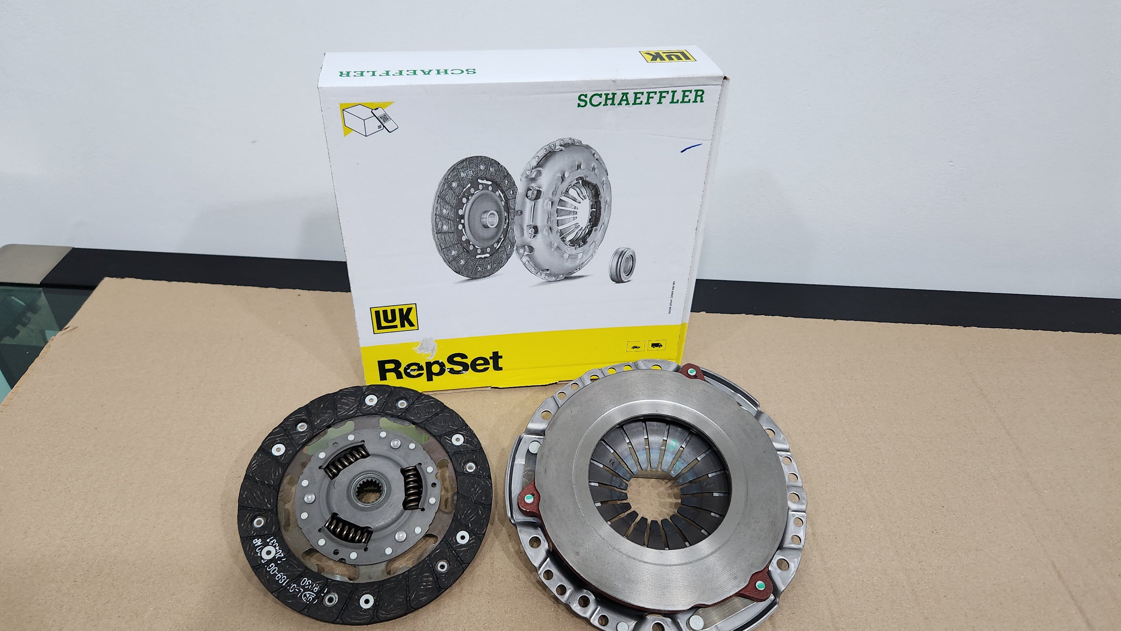 LUK - CLUTCH KIT - DISC & COVER - 619-3087-09 - SUZUKI CELERIO 1.0 GEN 2 FROM 2014