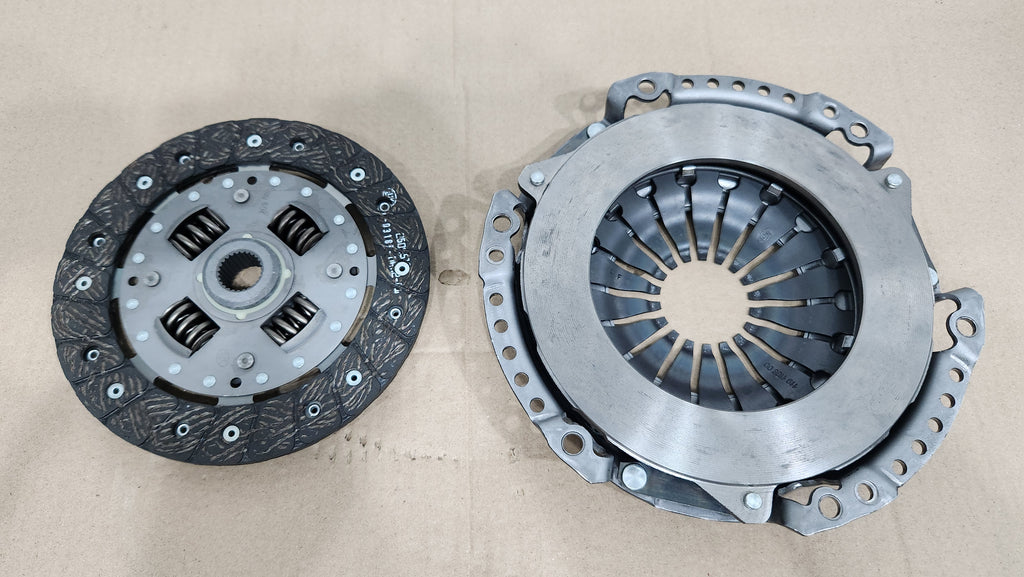 LUK - CLUTCH KIT - DISC & COVER - 619-3154-09 - ALMERA 1.2 FROM 2012