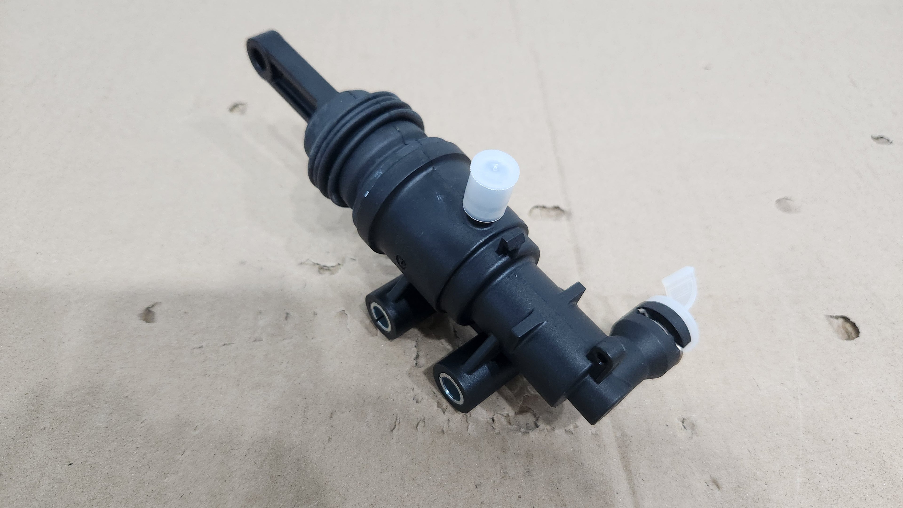 LUK - CLUTCH MASTER - 511-0336-10 - RANGER / EVEREST / BT50 2011 UP - 5 & 6 SPEED