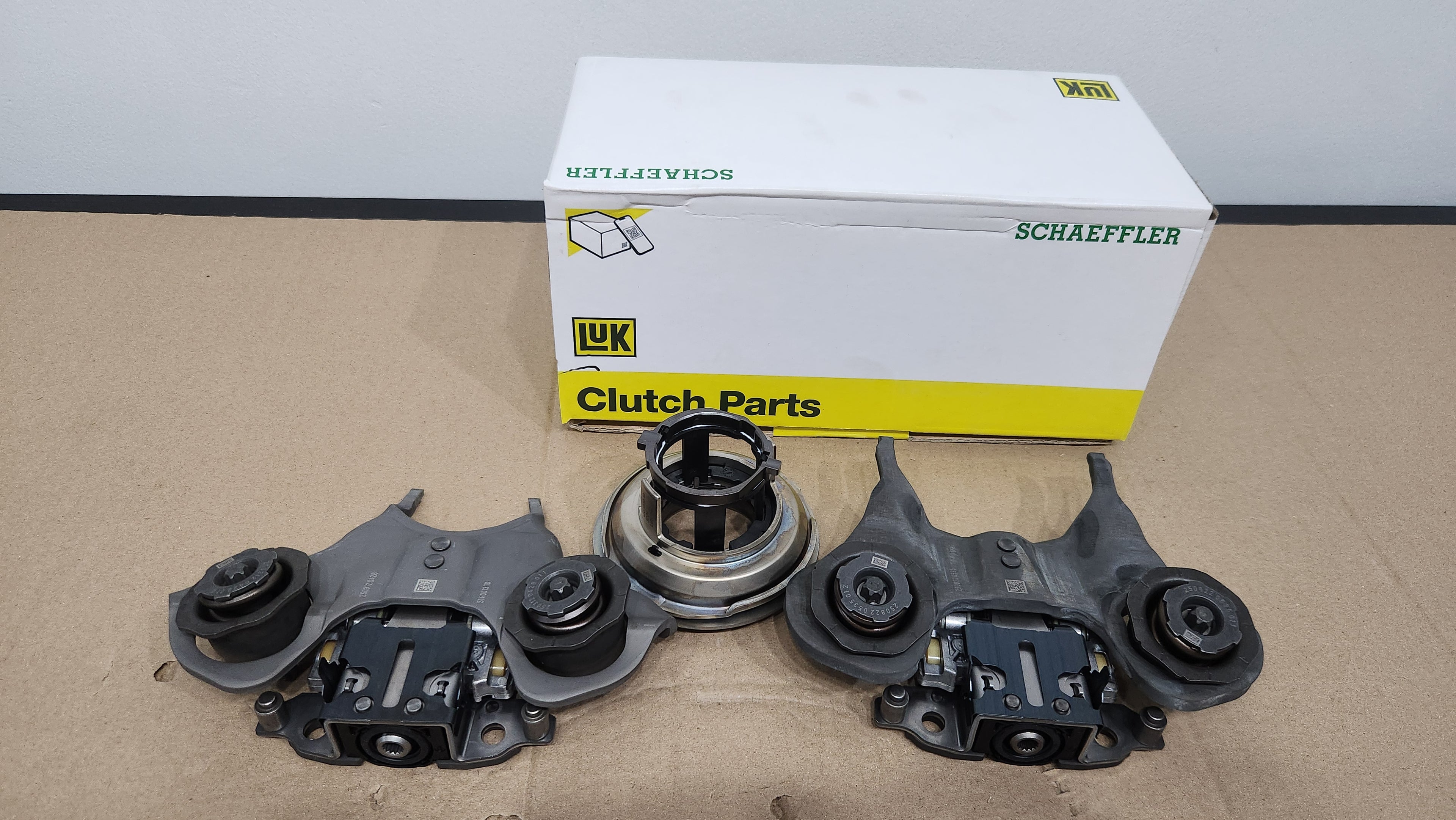 LUK - CLUTCH FORK KIT - DUAL CLUTCH - 514-0021-10 - ECO SPORT 1.5, FIESTA 1.6, FOCUS 1.6 / 2.0