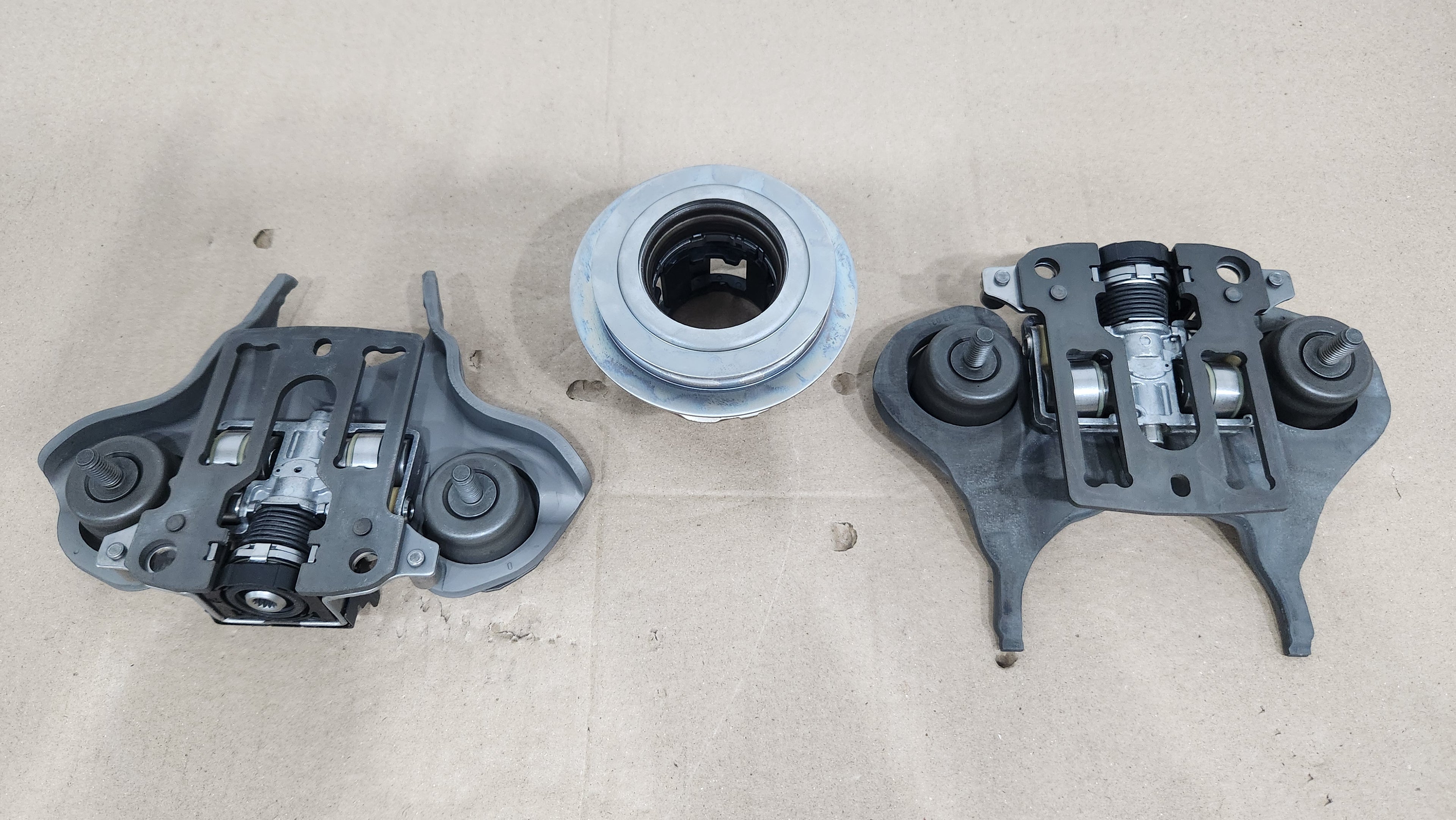 LUK - CLUTCH FORK KIT - DUAL CLUTCH - 514-0021-10 - ECO SPORT 1.5, FIESTA 1.6, FOCUS 1.6 / 2.0
