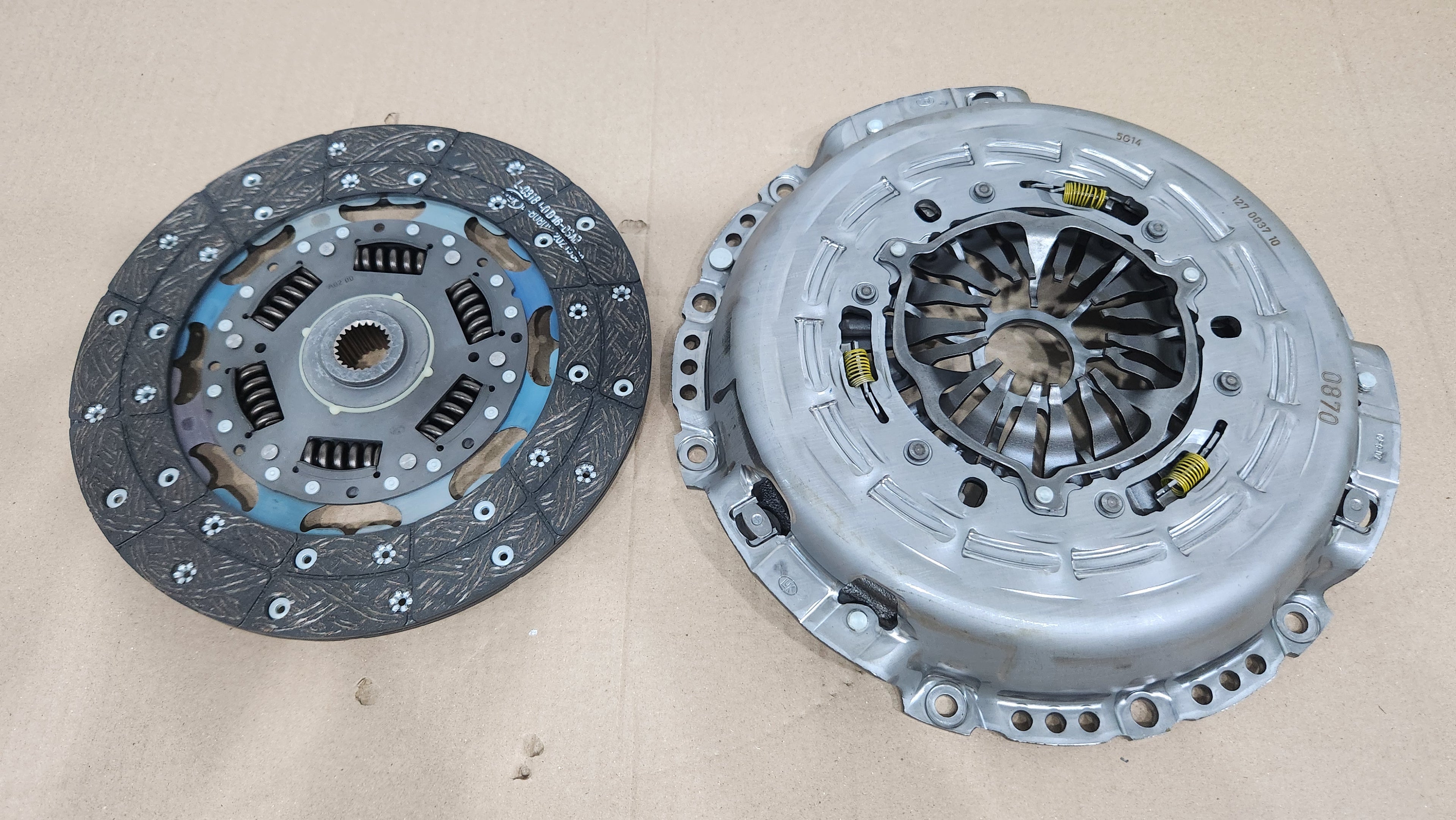 LUK - CLUTCH KIT - DISC & COVER - 627-3042-09 - MONTERO SPORT / STRADA - 2.4 D - 4N15 - 2014 UP