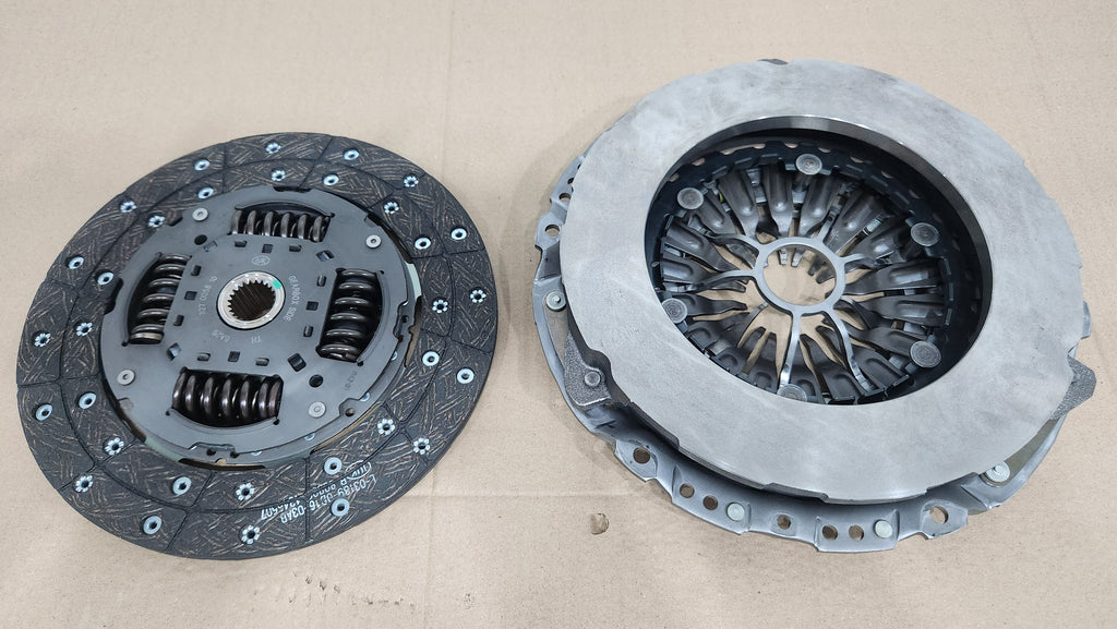 LUK - CLUTCH KIT - DISC & COVER T6 - 627-3044-09  - RANGER / EVEREST / BT50 2.2 / 3.2 - 6 SPD - 2011 - 2016
